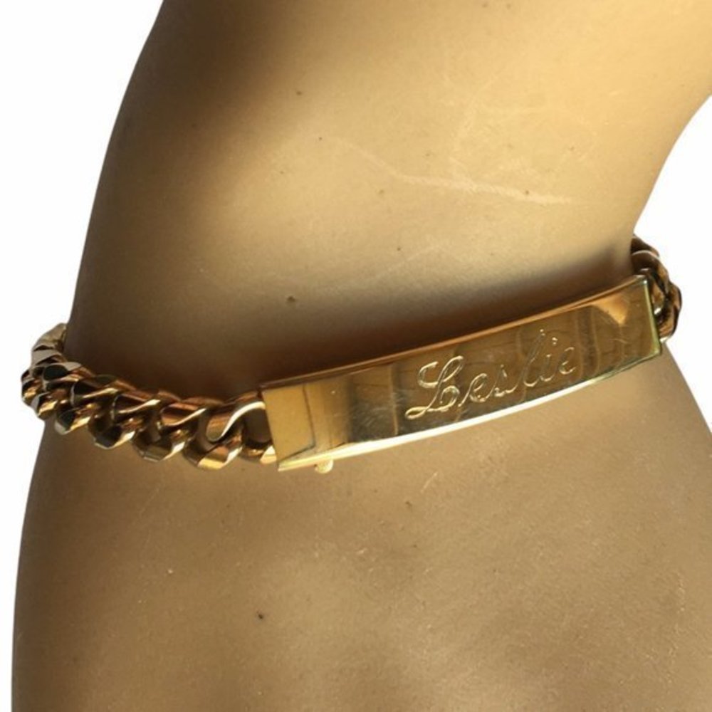Gold-Tone Curb Cuban Chain Bracelet Engraved Leslie - Love Dad